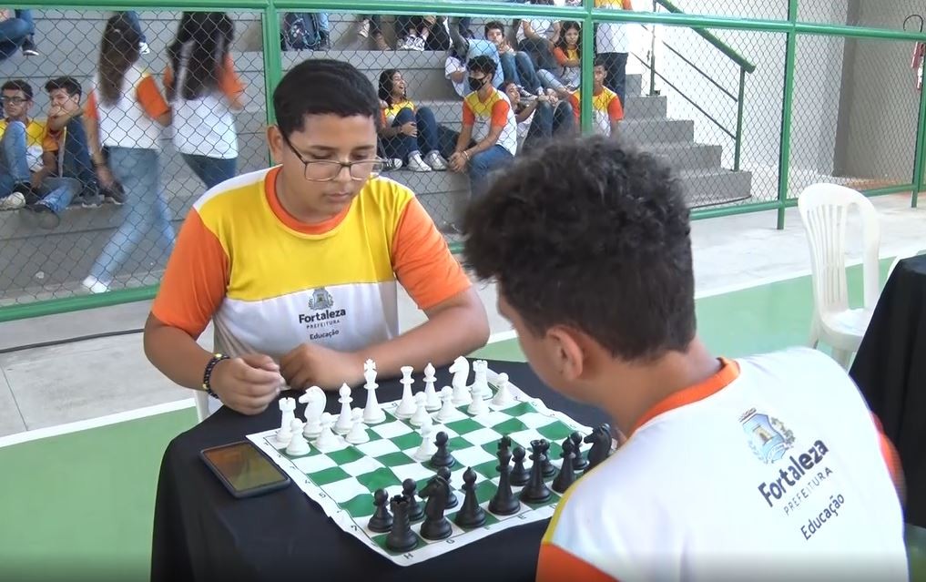 Estudantes da rede pública participam de 'Clube de Xadrez' nas escolas, em Fortaleza