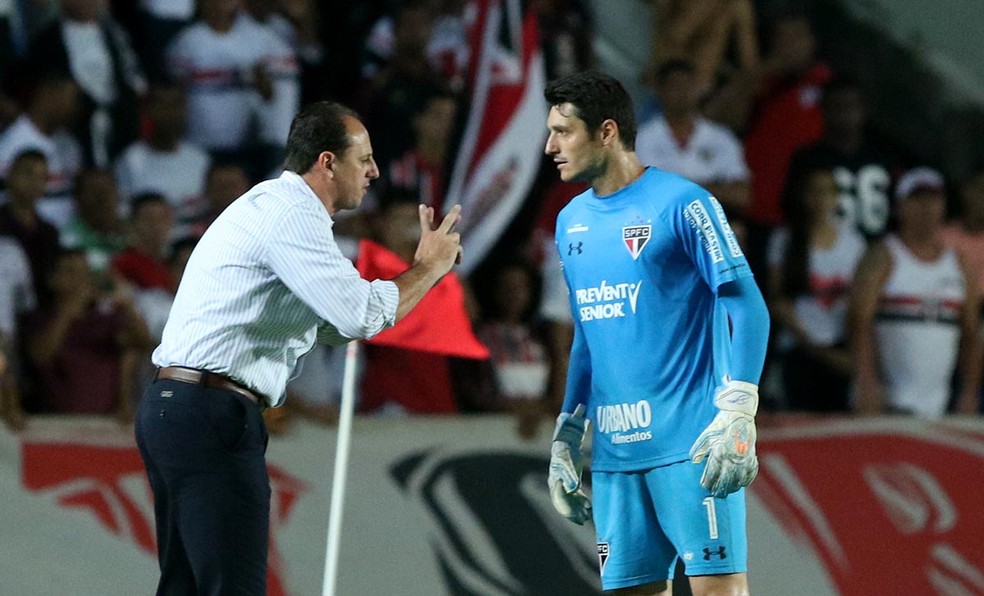 Moto Club x São Paulo Rogério Ceni Denis — Foto: Rubens Chiri/saopaulofc.net