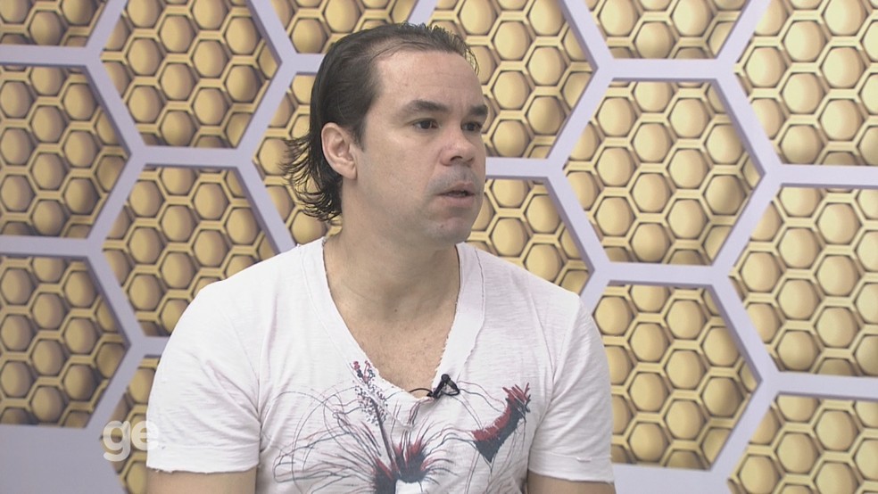 Adriano Louzada, atacante ex-Porto e Palmeiras, tem 38 anos (Foto: Reprodução/GloboEsporte.com)