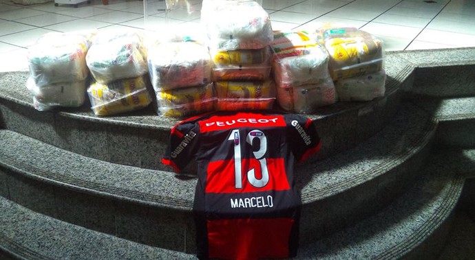Marcelo Flamengo cestas básicas (Foto: Paulo Manoel/Arquivo Pessoal)