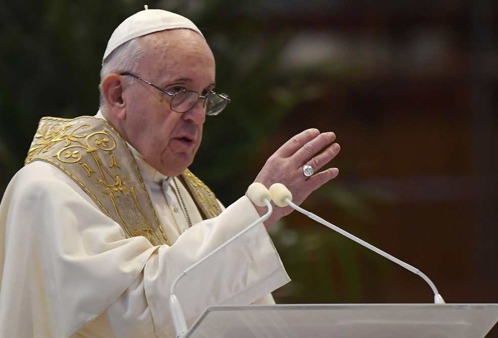 Em mensagem de Natal, papa fala em preferência aos pobres e cita dom Hélder  | Mundo | Valor Econômico