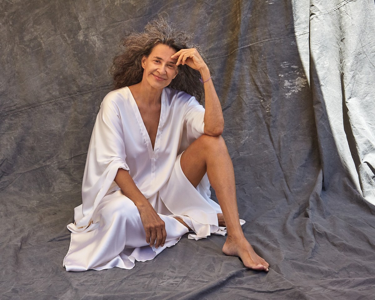 Simone canta Fagner e Zeca Baleiro em álbum feito sob direção artística de Zélia Duncan |  Weblog do Mauro Ferreira