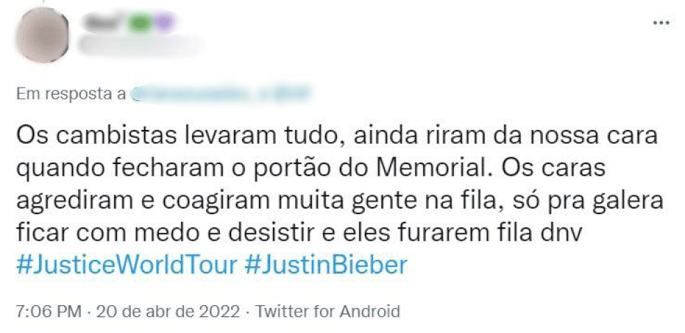 Fã do cantor Justin Bieber acusou cambistas de agressão na fila para a compra do ingresso para o show no Memorial da América Latina — Foto: Reprodução/Rede social