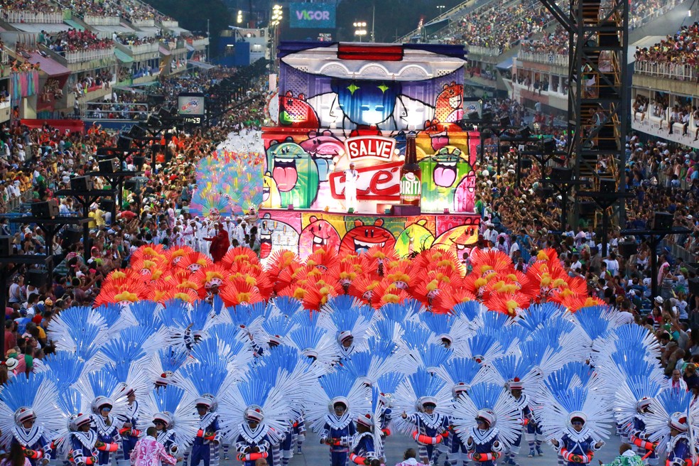 Nesta sexta-feira, seis escolas do Grupo Especial se apresentam no Sambódromo do Rio — Foto: Arquivo/Rodrigo Gorosito/G1