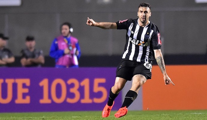Pratto revela que foi sondado pelo São Paulo