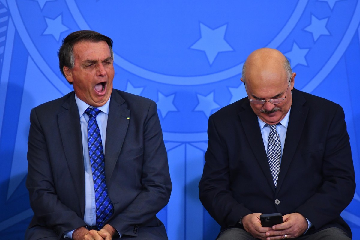 Bolsonaro cita Zambelli, Marcos Pontes e Feliciano para Senado em SP após saída de Datena