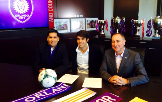 Kaká assina contrato com o Orlando