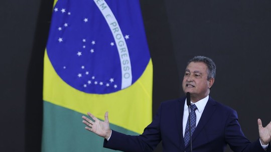 Planalto trava nomeações de segundo escalão para negociar com partidos e desagrada a ministros