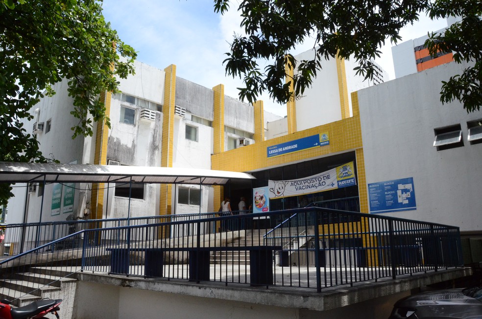 Policlínica Lessa de Andrade fica no bairro da Madalena, na Zona Oeste do Recife — Foto: Irandi Souza/PCR/Divulgação