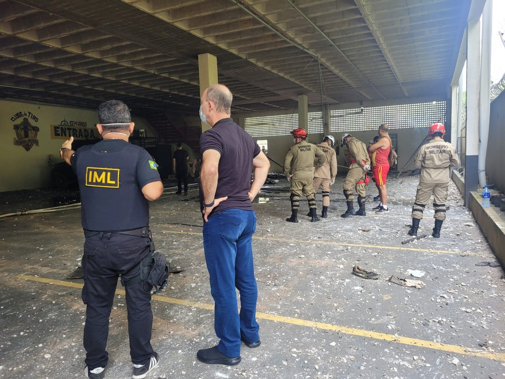 O Corpo de Bombeiros esteve no local da explosão. — Foto: Divulgação