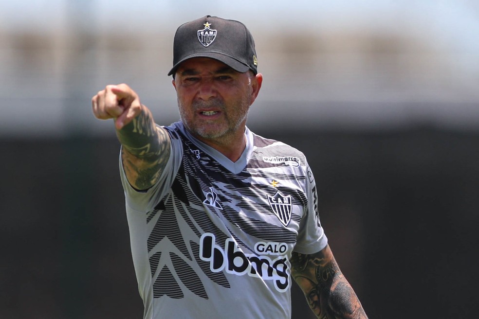 Jorge Sampaoli classificou o Santos para a Libertadores, e deve repetir o mesmo no Galo  — Foto: Pedro Souza/Atlético-MG 