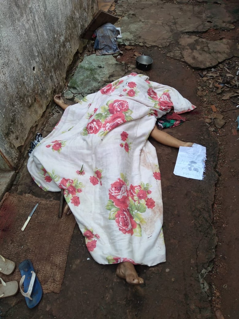 Mulher foi mora ao tentar sair de casa â€” Foto: PM-MT/ DivulgaÃ§Ã£o