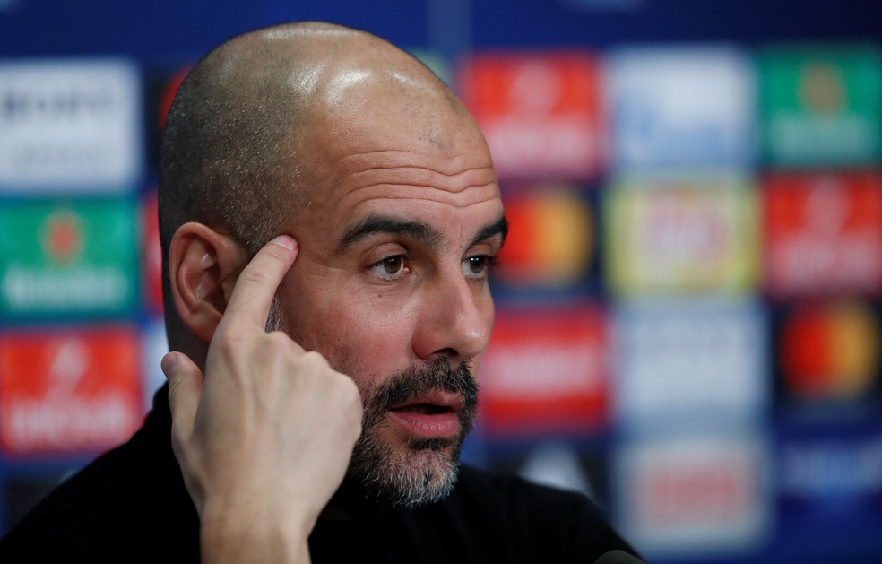 Guardiola durante coletiva de imprensa nas vésperas do confronto (Foto: Reuters)