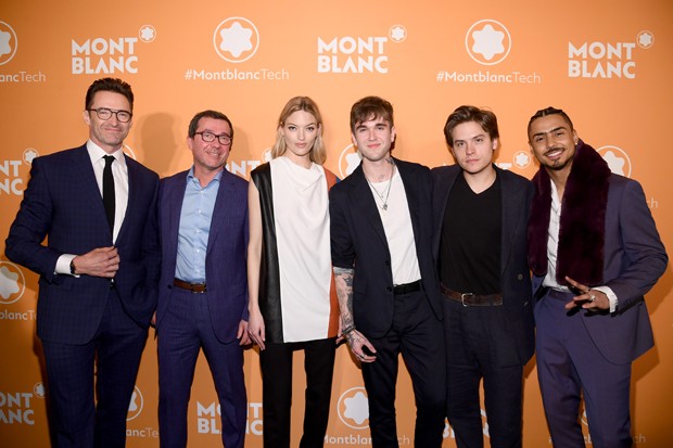 NEW YORK, NEW YORK - MARCH 10: (L-R) Hugh Jackman, Sylvain Costof, Martha Hunt, Gabriel-Kane Day-Lewis, Dylan Sprouse, and Quincy Brown attend as Montblanc celebrates the launch of MB 01 Headphones & Summit 2+ at World of McIntosh on March 10, 2020 in New (Foto: Getty Images for Montblanc)