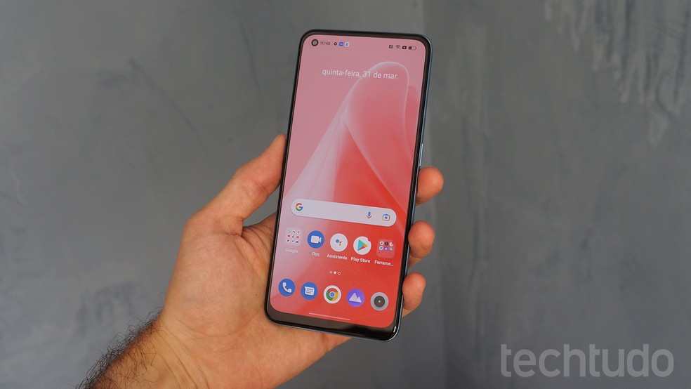 Realme 9 Pro Plus roda Android 12 + Realme UI 3.0 — Foto: Thássius Veloso/TechTudo