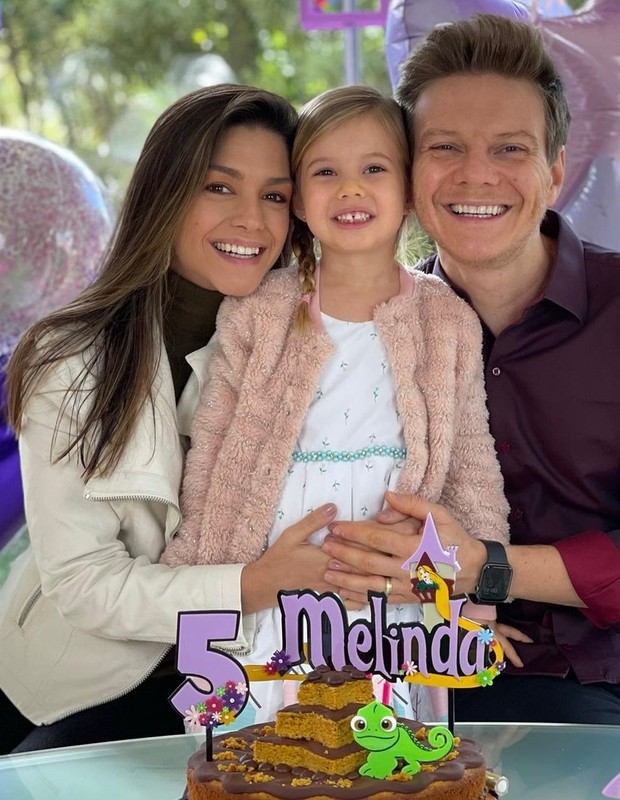 Thais Fersoza mostra fotos do aniversário de Melinda (Foto: Reprodução/Instagram)