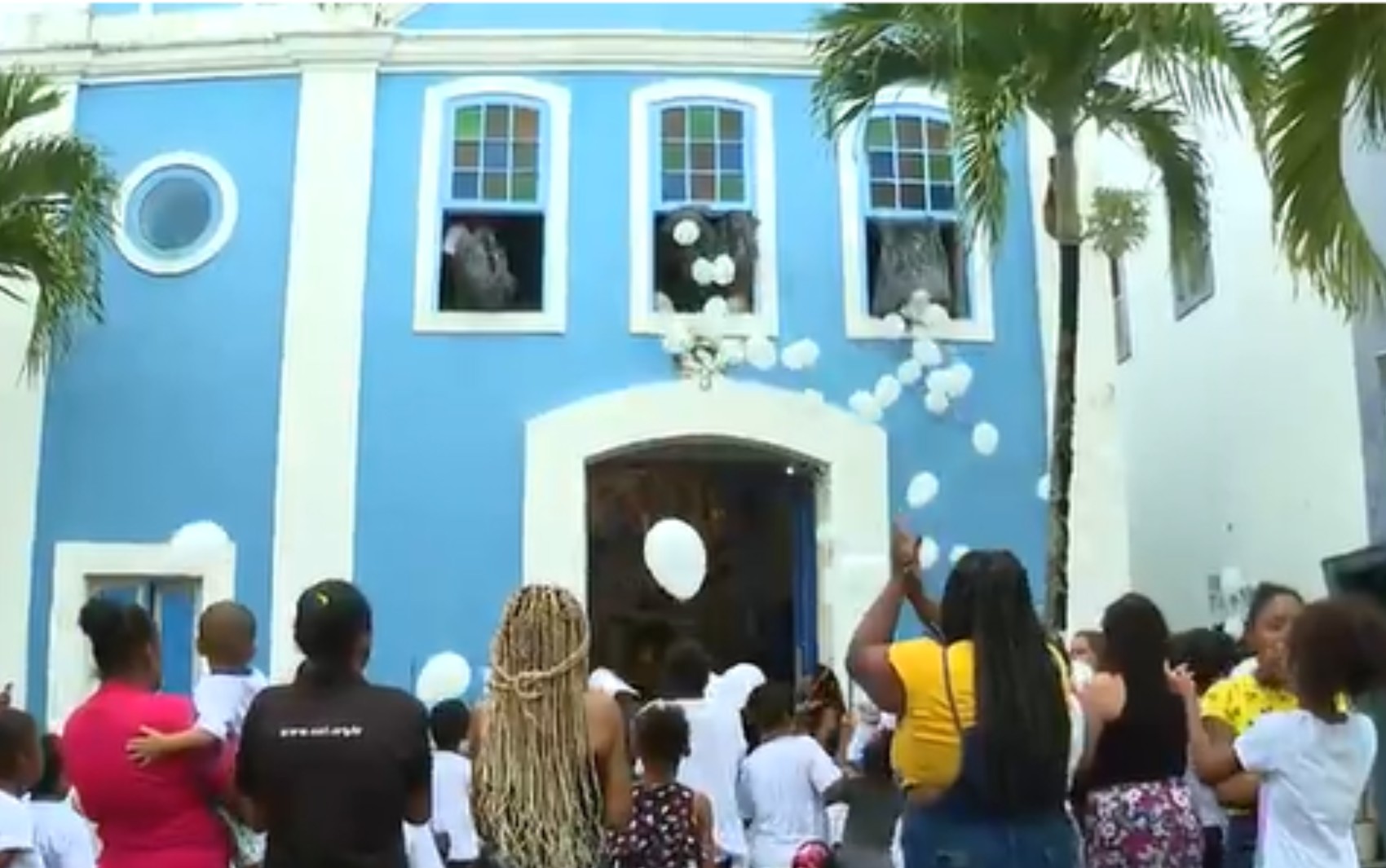 Organização onde Glória Maria adotou filhas faz homenagem para jornalista em Salvador