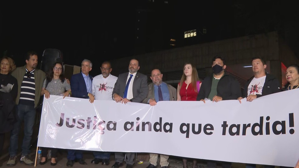 Auditores fiscais comemoraram condenação de Mânica — Foto: TV Globo / Reprodução