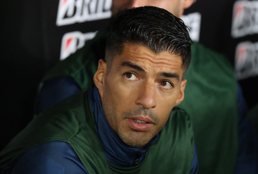 Luis Su&Atilde;&iexcl;rez no banco do Nacional no jogo com o Atl&Atilde;&copy;tico-GO &acirc; Foto: Ra&Atilde;&ordm;l Mart&Atilde;&shy;nez/EFE