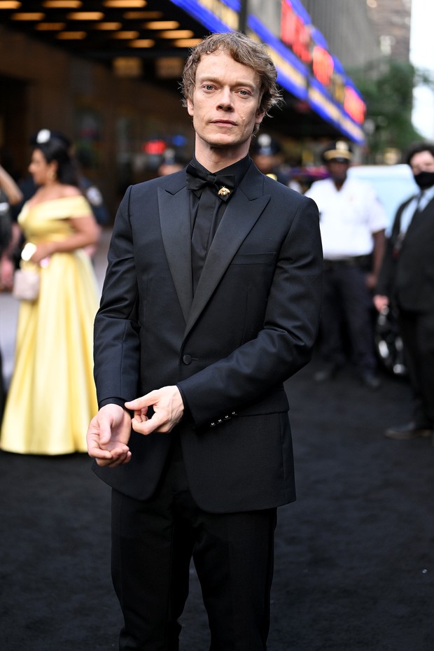 NEW YORK, NEW YORK - JUNE 12: Alfie Allen attends the 75th Annual Tony Awards at Radio City Music Hall on June 12, 2022 in New York City. (Photo by Bryan Bedder/Getty Images for Tony Awards Productions) (Foto: Getty Images for Tony Awards Pro)