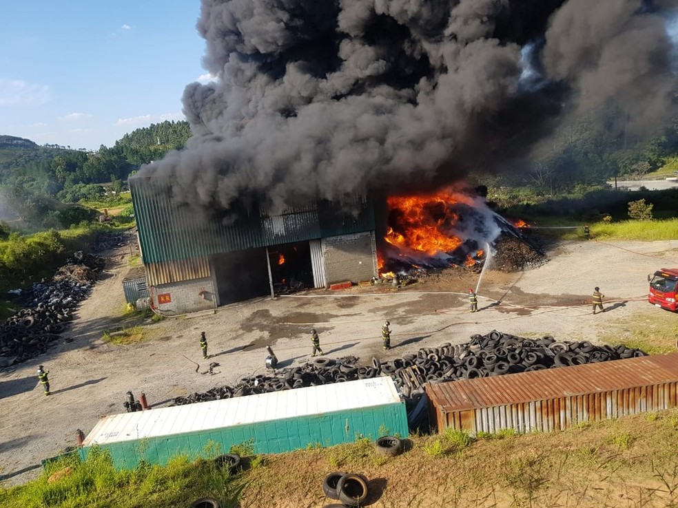 Fábrica já havia sido acometida por incêndios em janeiro deste ano — Foto: Arquivo pessoal