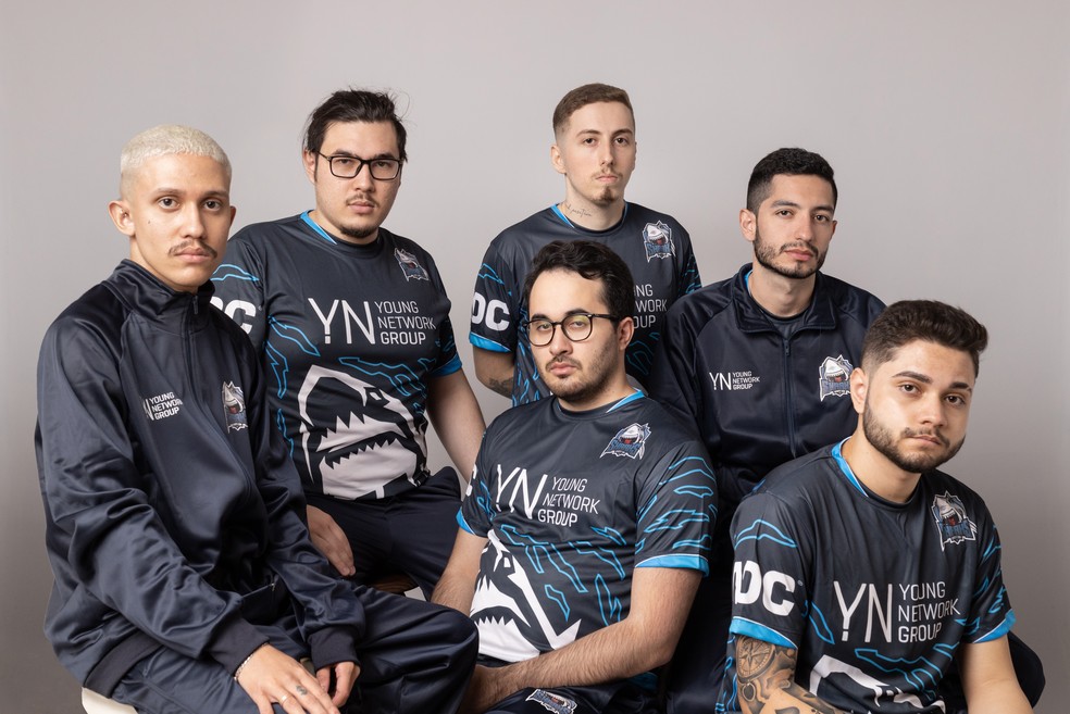 Jogadores da Sharks Esports