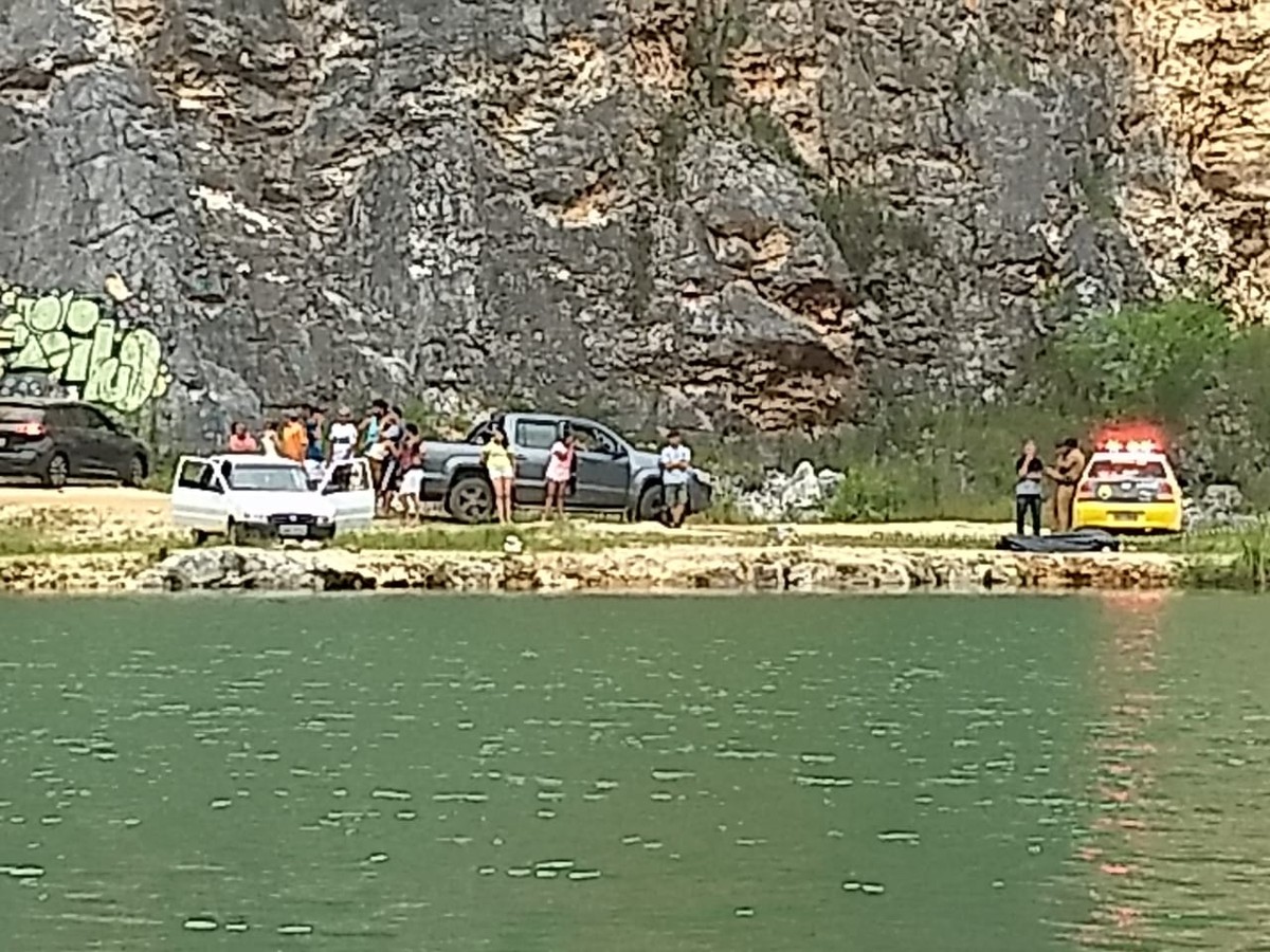 Homem de 27 anos morre afogado em lagoa, em Campo Magro ...