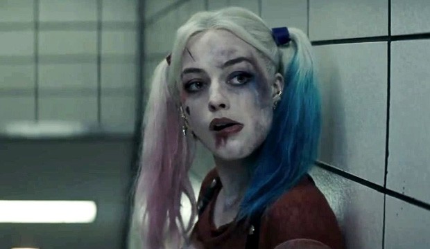 Margot Robbie não aguenta mais ver 'Esquadrão Suicida' levar um surra da crítica (Foto: Reprodução)