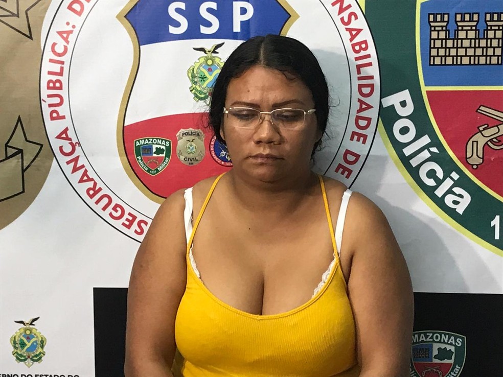 Mulher foi presa na Zona Leste de Manaus. â Foto: Patrick Marques/ G1 AM
