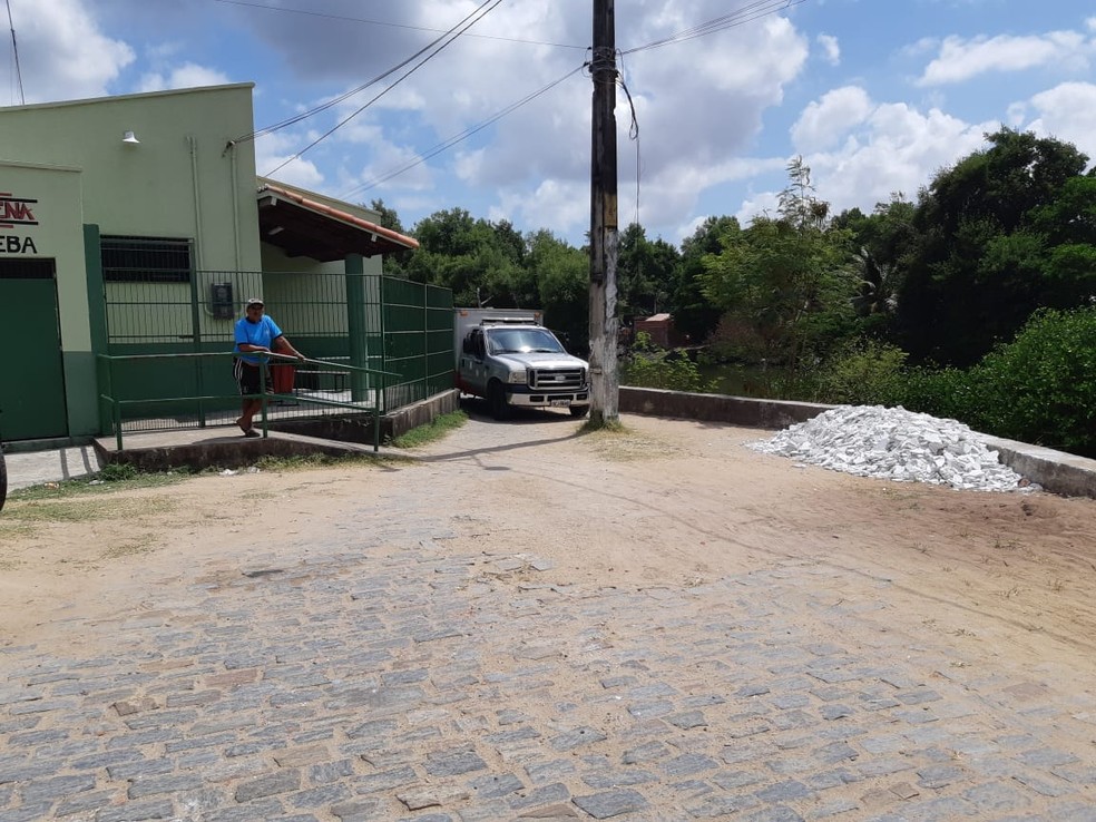 A polÃ­cia apurou com moradores que ele morava no Bairro Padre Junior Maria, em Caucaia.  â€” Foto: Leaben Monteiro/TV DiÃ¡rio