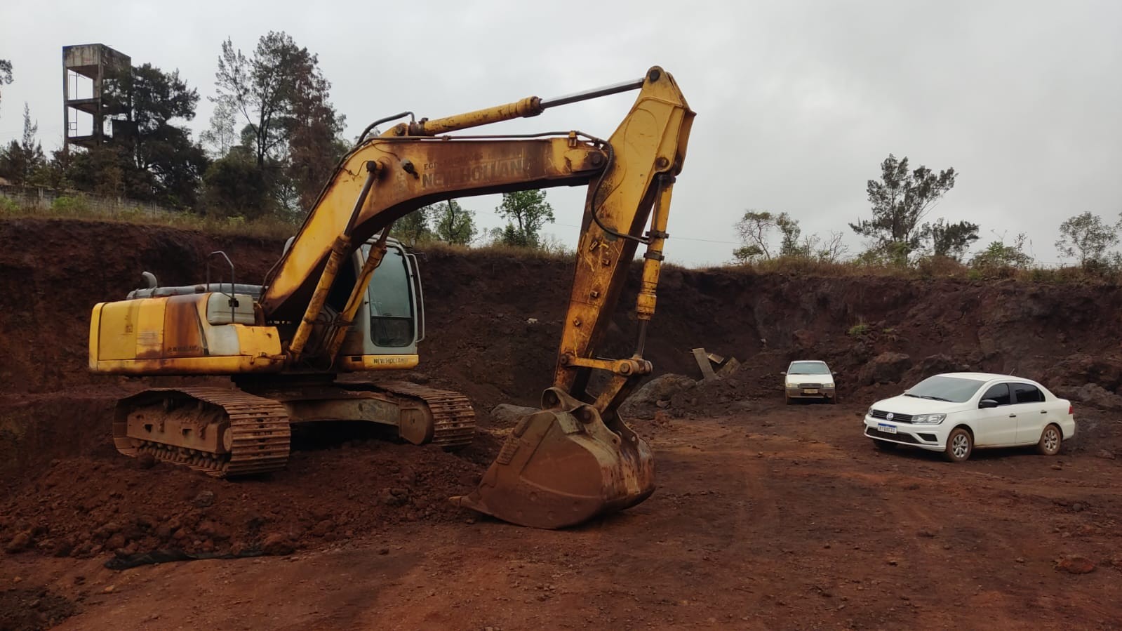 Grupo suspeito de extração ilegal de minério em área de preservação é preso na Região Central de MG