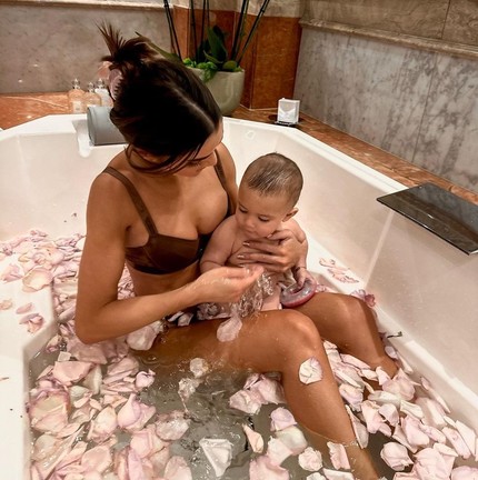 Camila Coelho e o filho, Kai — Foto: Reprodução/Instagram