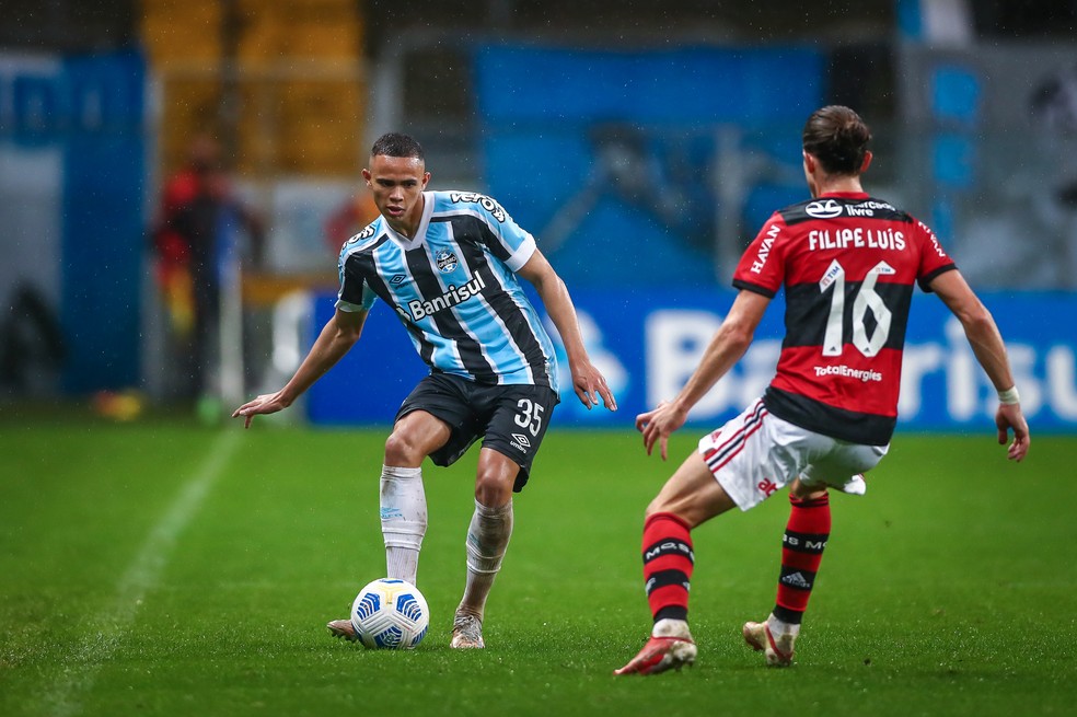Vanderson em derrota do Grêmio para o Flamengo — Foto: Lucas Uebel/Grêmio