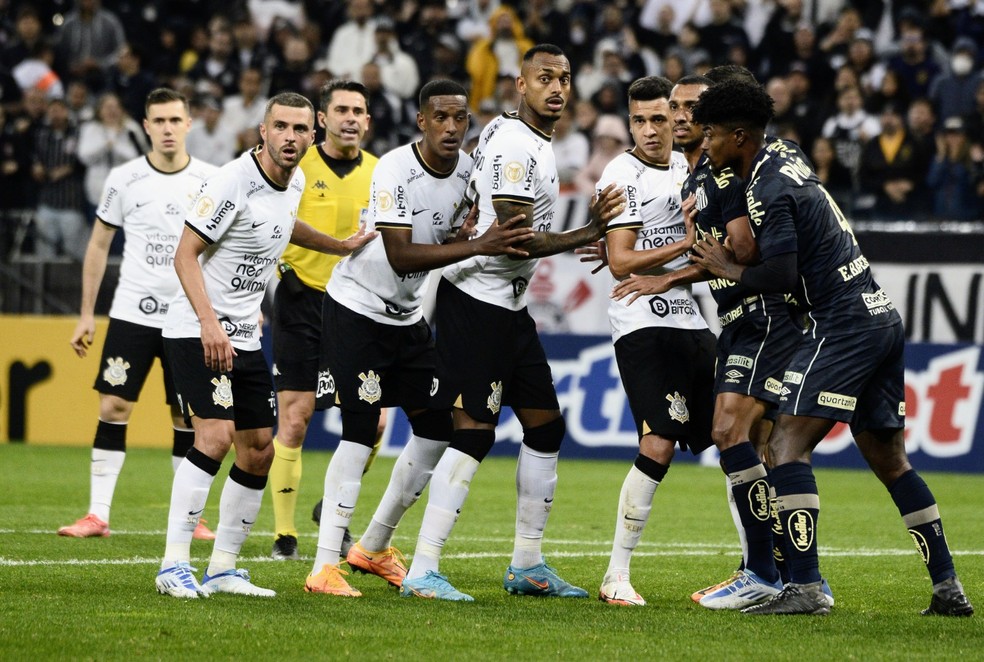 OPINIÃO: Com time misto, Corinthians não esconde foco no Boca Juniors em novo clássico contra o Santos