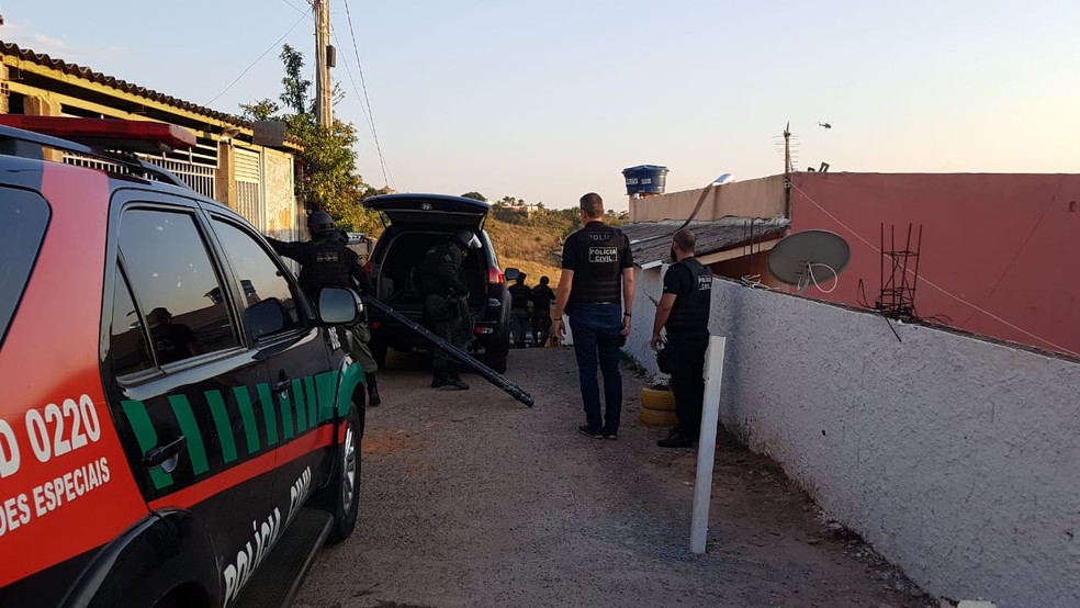 Polícia Civil do DF faz busca e apreensão em residência de suspeitos de tráfico de drogas no âmbito da Operação Efeito Dominó  — Foto: Divulgação/PCDF 