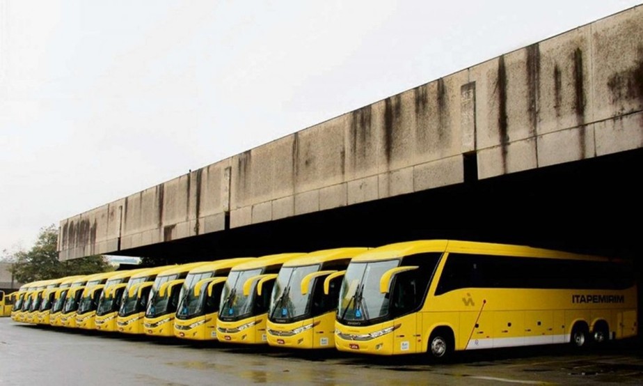 Frota de ônibus da empresa Viação Itapemirim Arquivo