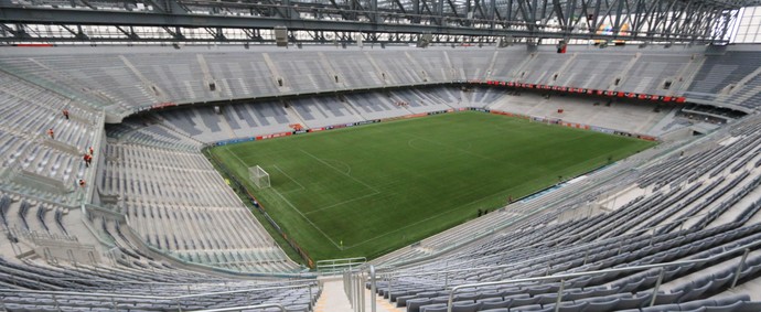 Grama artificial da Arena da Baixada não será problema para o Cruzeiro