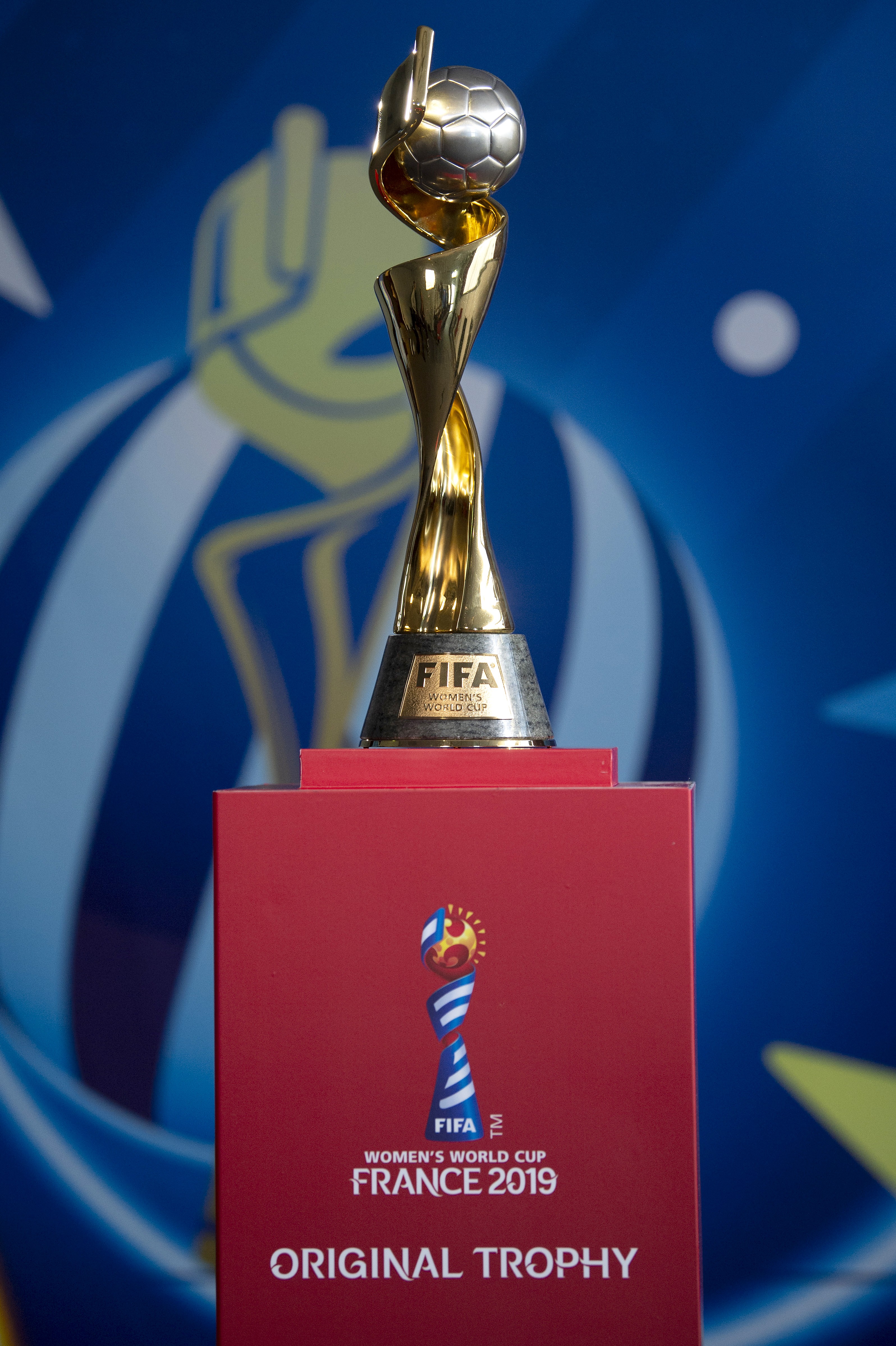 Conheça as características e curiosidades da Taça da Copa do Mundo Feminina