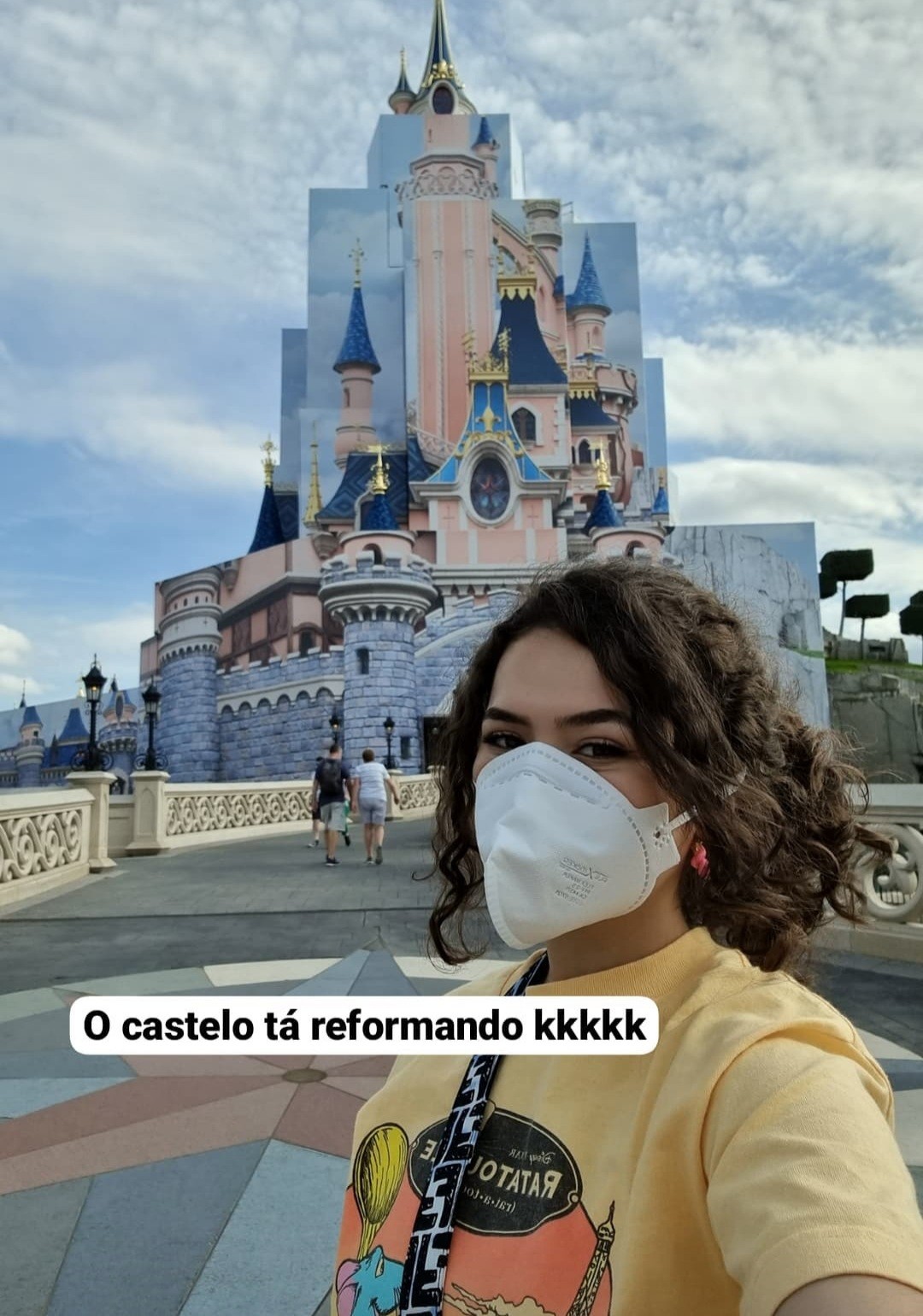 Maisa Silva na Disney de Paris (Foto: Reprodução / Instagram )
