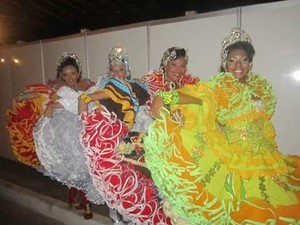 G1 Confec o dos trajes das quadrilhas para o Vila Junina est a
