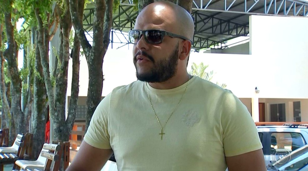 Piloto João Carlos Cotta, amigo de quarto de Nelson Neto: 