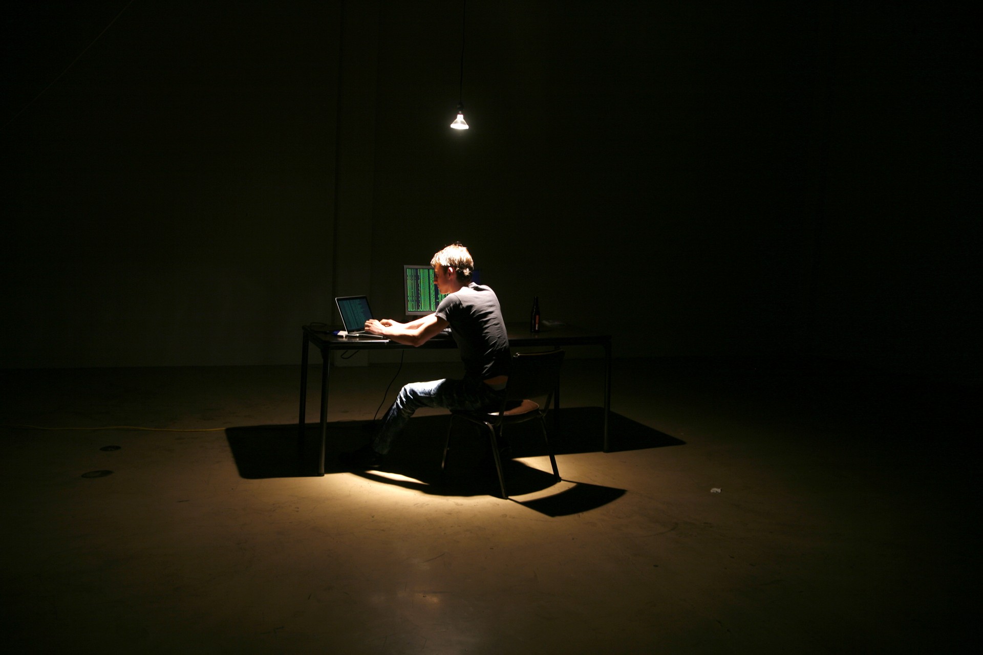 Ação dos cibercriminosos é sem fronteiras como a internet (Foto: Brian Klug/flickr/creative commons)