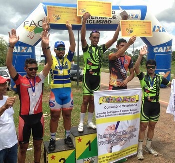 Mauro Ferreira e Aline Lima vencem  1ª etapa do Acreano de Ciclismo (Foto: FAC/divulgação)