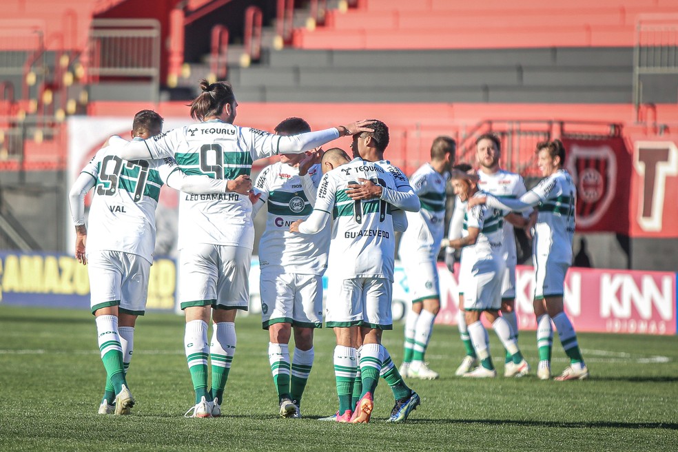 Coxa depende apenas do próprio resultado para virar o turno na liderança — Foto: Divulgação/Coritiba