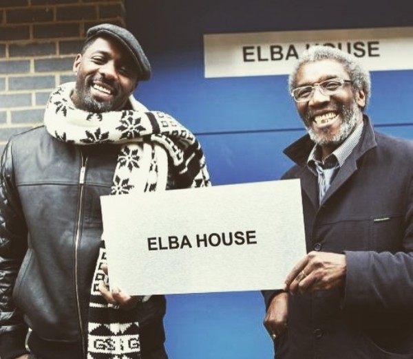 O ator Idris Elba com o pai, morto em 2013 (Foto: Instagram)