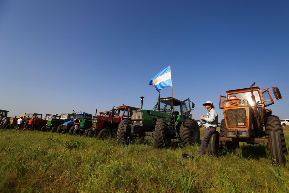 Trabalhadores rurais e fazendeiros argentinos protestam por melhores condições em Rosário, província de Santa Fé