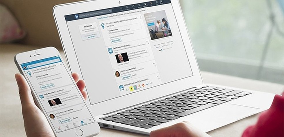 Não busque por vagas de emprego no ambiente de trabalho — Foto: Divulgação/LinkedIn