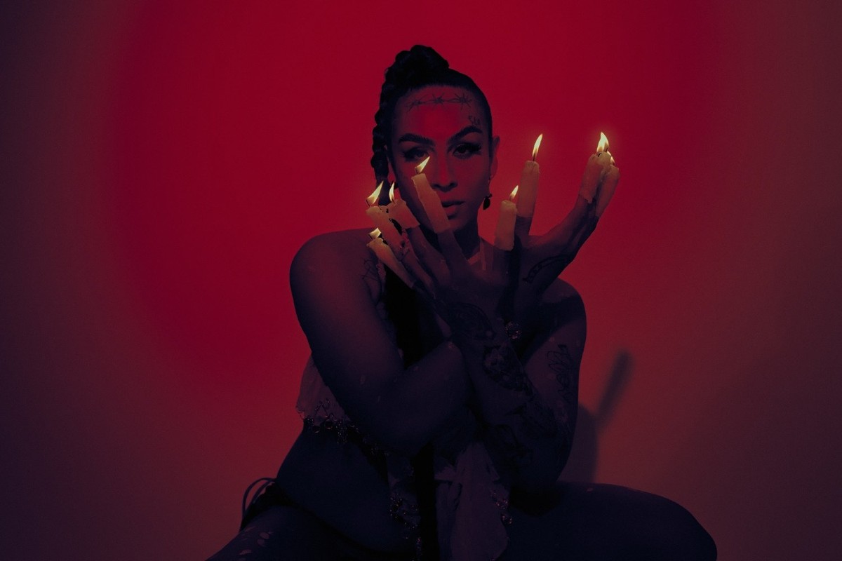Linn da Quebrada revela a capa do segundo álbum, 'Trava línguas'