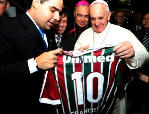 papa francisco fluminense camisa 10 (Foto: Nelson Perez / FluminenseFC)