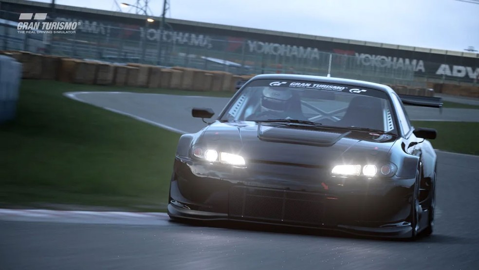 Gran Turismo 7 oferece uma experiência de corrida realista para fãs da cultura automobilística e novatos que queiram entrar nesse mundo — Foto: Reprodução/PlayStation Blog